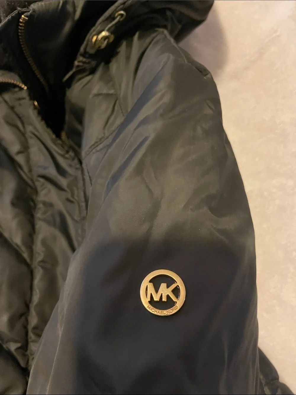 Michael Kors Women's Green Quilted Hooded Puffer Coat M - Picture 4 of 9